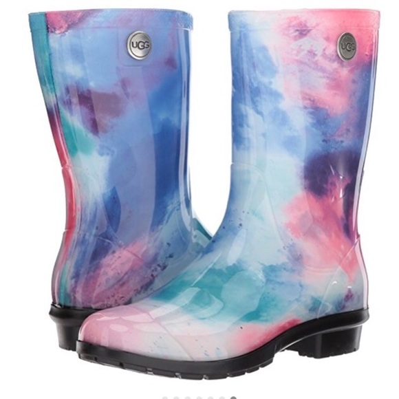 UGG Shoes - UGG rain boots w/Sherpa insoles